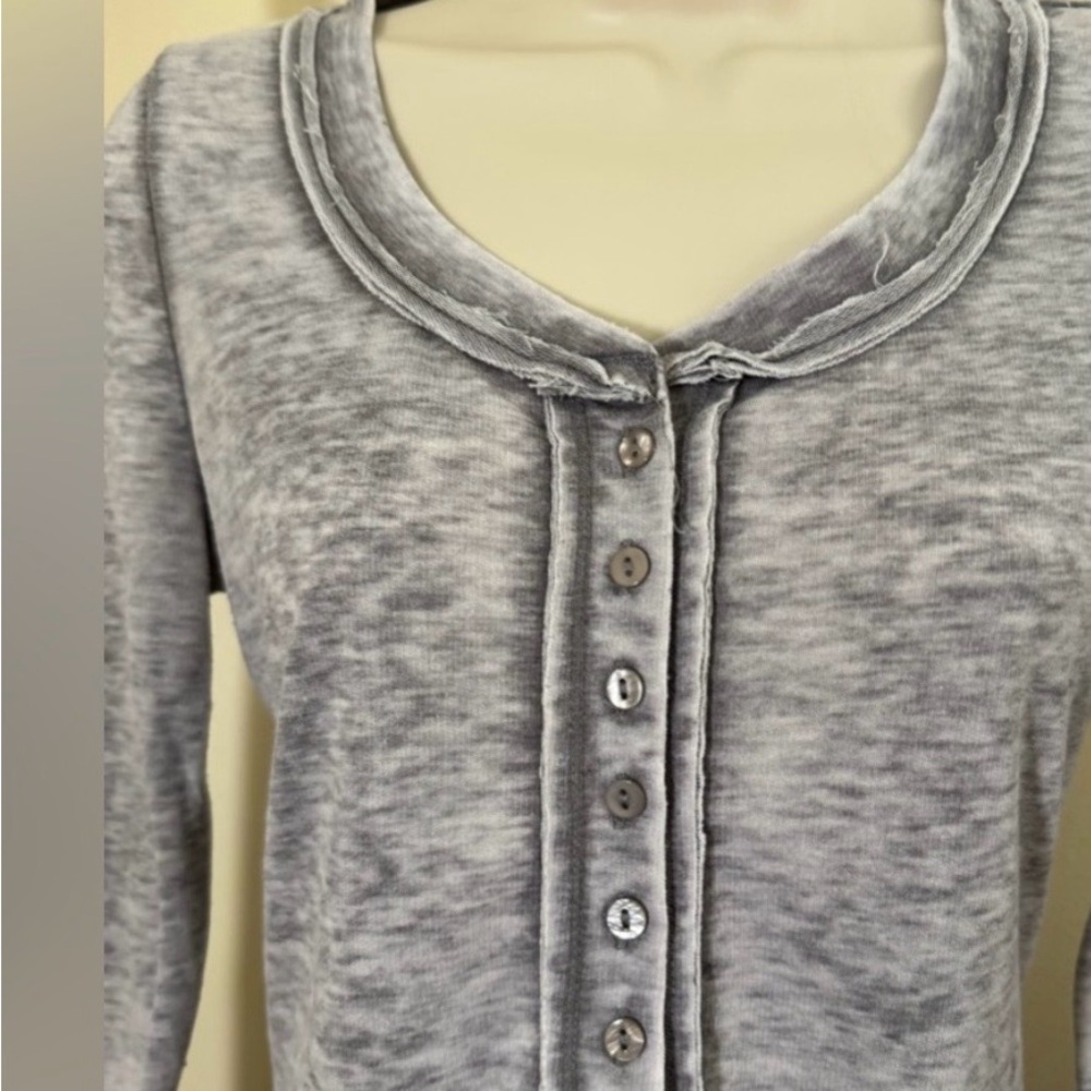 Gray Button-Up Henley Top - Picture 2 of 3